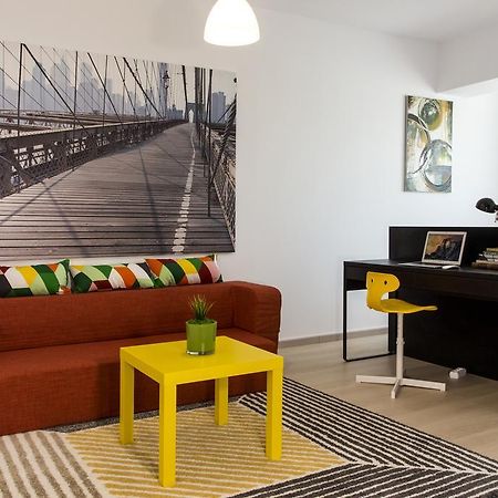 Studio R By Mrg Apartments Bucharest Luaran gambar